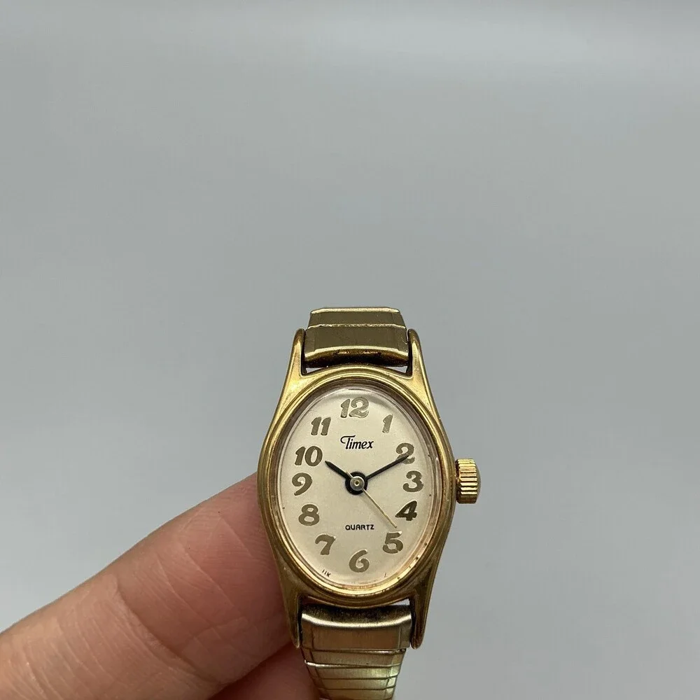 Vintage Timex Cavatina Womens Watch 18mm Gold tone Oval Dial New Battery